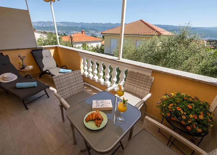 Fuer 2 Personen - 1 Kind Ca- 40 M² In Silo- Adriakueste Kroatien - Kroatisch By Interhome *