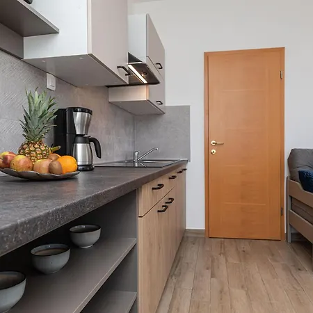 Apartamento Fuer 2 Personen - 1 Kind Ca- 40 M² In Silo- Adriakueste Kroatien - Kroatisch By Interhome *